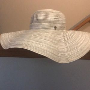 Tommy banana large floppy hat